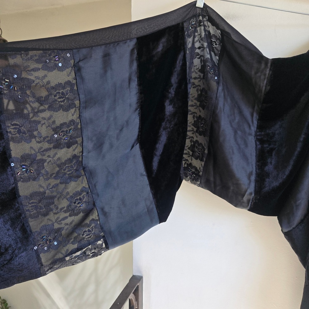 OS Evening Wrap Whimsigoth Black Excellent Velvet Lace Sequin Y2K Beaded Shrug